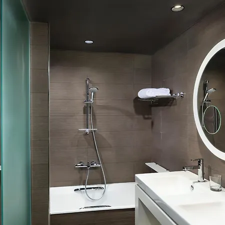 Innside By Melia Paris Charles De Gaulle Otel 4*