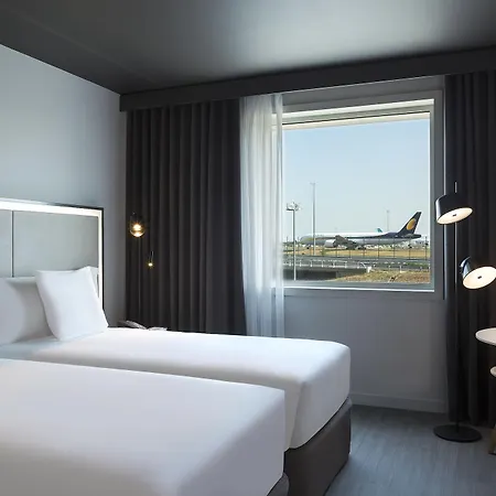 Innside By Melia Paris Charles De Gaulle Airport Hotel 4*